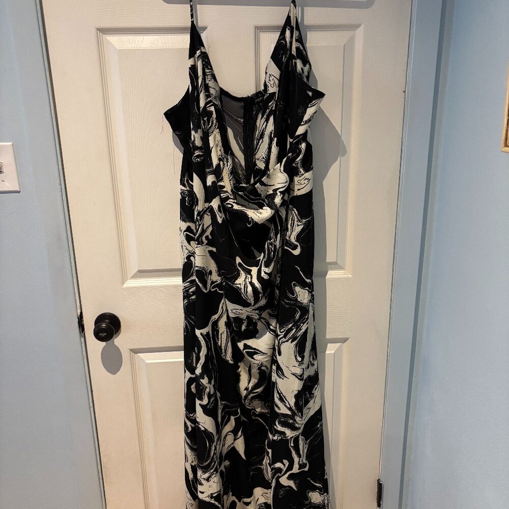 Nasty Gal Maxi Black and White Abstract Dress